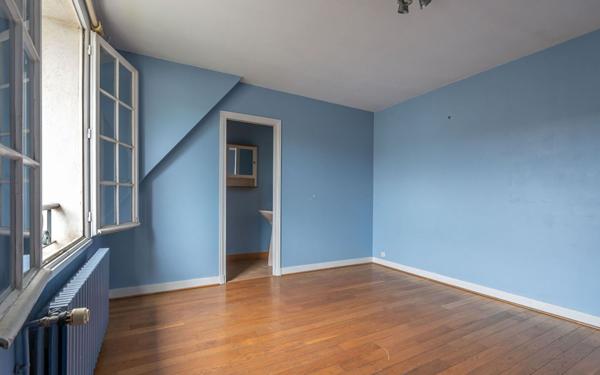 Maison à vendre    6 pièces • 180 m2 Saint-Maur-des-Fossés