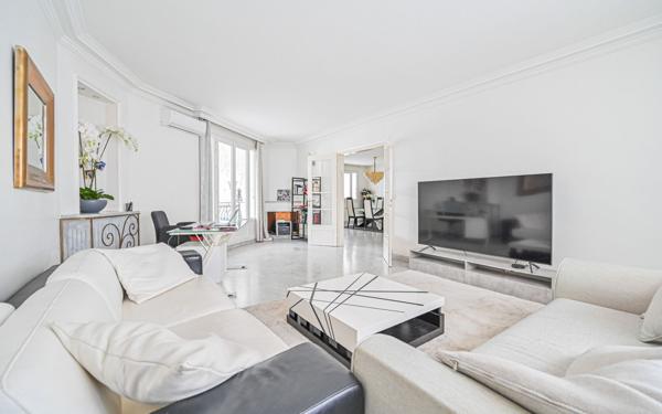 Maison à vendre    6 pièces •  Pantin