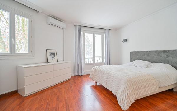 Maison à vendre    6 pièces •  Pantin