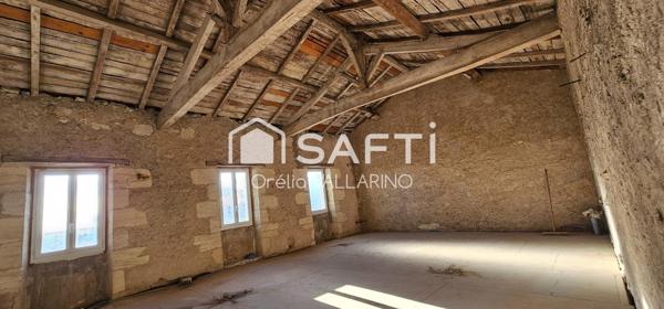 Une maison en pierre pleine de charme, rénovée avec grands volumes