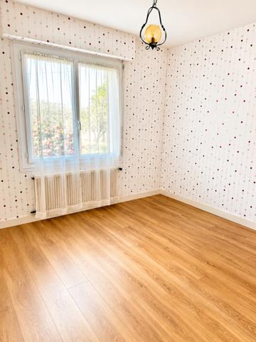 Maison 9 pièce(s) 6 chambre(s) 190.7 m²