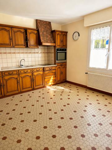 Maison 9 pièce(s) 6 chambre(s) 190.7 m²