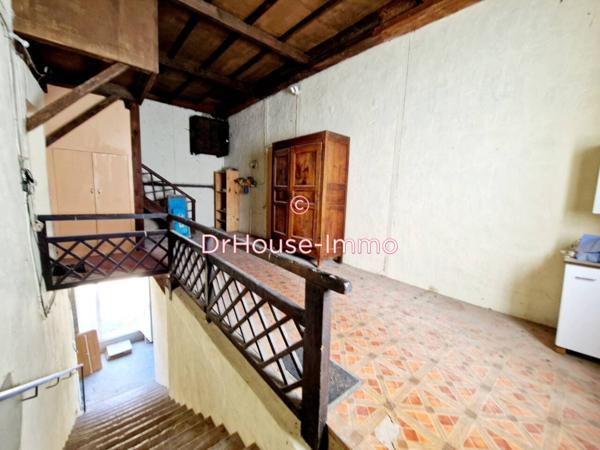 Bien immobilier à vendre 8 pièces de 350 m²