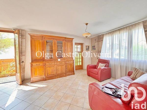 Maison traditionnelle 5 pièces de 86 m² à Viry-Châtillon (91170)