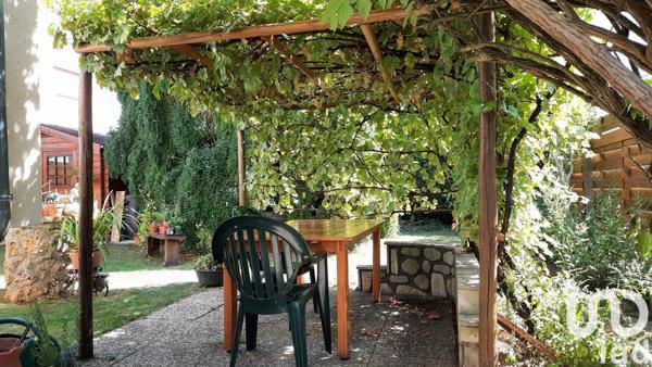 Maison traditionnelle 5 pièces de 86 m² à Viry-Châtillon (91170)