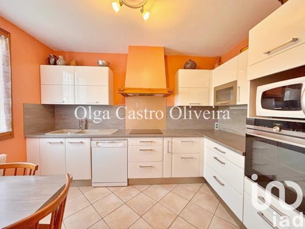 Maison traditionnelle 5 pièces de 86 m² à Viry-Châtillon (91170)