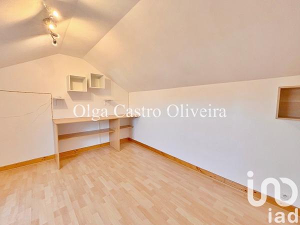 Maison traditionnelle 5 pièces de 86 m² à Viry-Châtillon (91170)