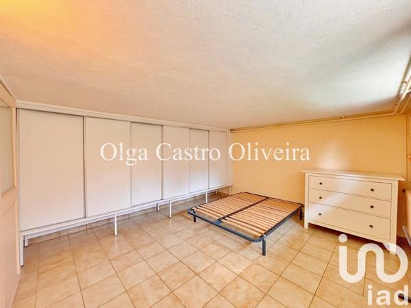 Maison traditionnelle 5 pièces de 86 m² à Viry-Châtillon (91170)