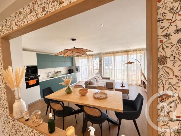 Appartement F4 à vendre  4 pièces - 80 m 2   PAU  - 64