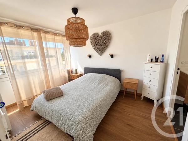 Appartement F4 à vendre  4 pièces - 80 m 2   PAU  - 64