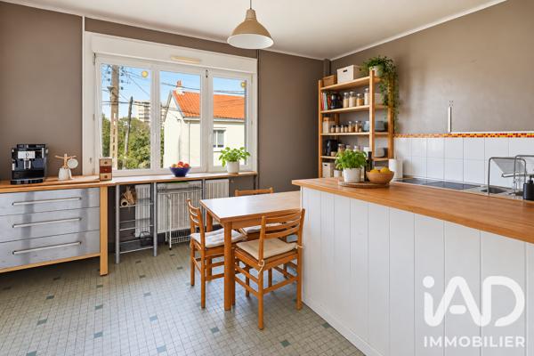 Immeuble à vendre 298 m² Rezé