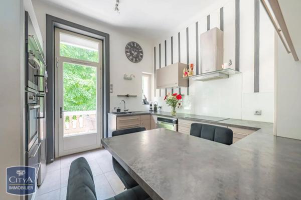 Vente maison 9 pièces de 230m²