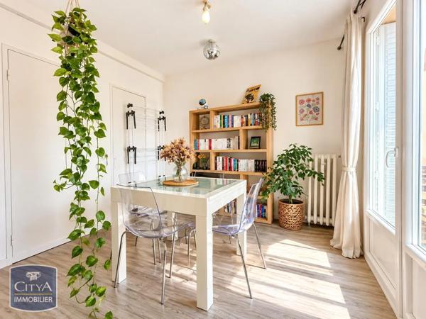 Appartement à louer 4 pièces 66.49m² Limoges (87000)