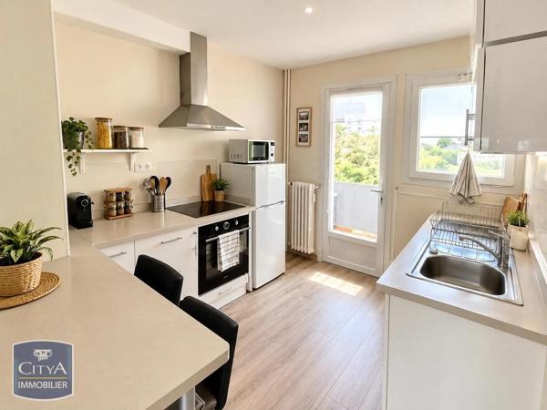 Appartement à louer 4 pièces 66.49m² Limoges (87000)