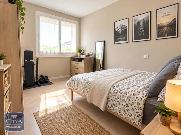 Appartement à louer 4 pièces 66.49m² Limoges (87000)