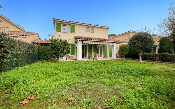 Maison à vendre    5 pièces • 99,01 m2 Fréjus