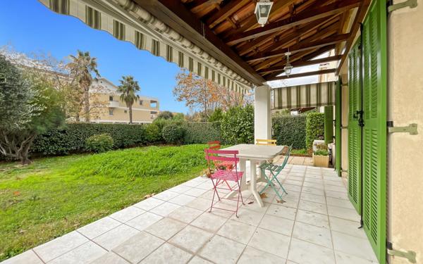 Maison à vendre    5 pièces • 99,01 m2 Fréjus