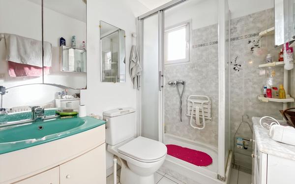 Maison à vendre    5 pièces • 99,01 m2 Fréjus