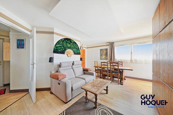 Appartement 2 pièce(s) 50 m2 avec balcon et box