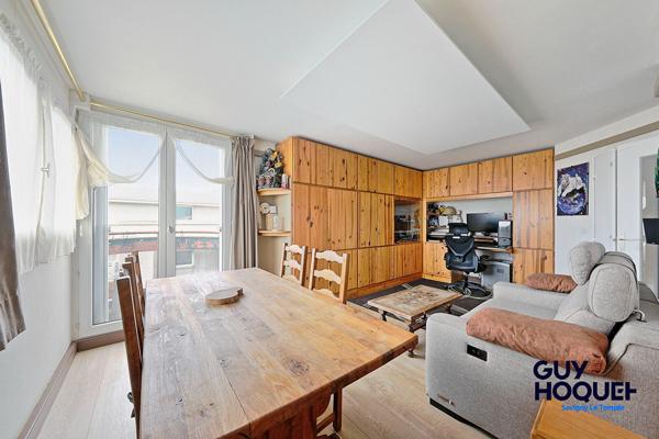 Appartement 2 pièce(s) 50 m2 avec balcon et box