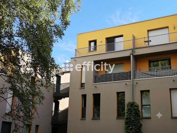Appartement
         2 pièces
        - 45 m² Exclusivité 90 000 € *