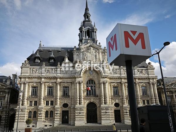 Appartement
         2 pièces
        - 45 m² Exclusivité 90 000 € *