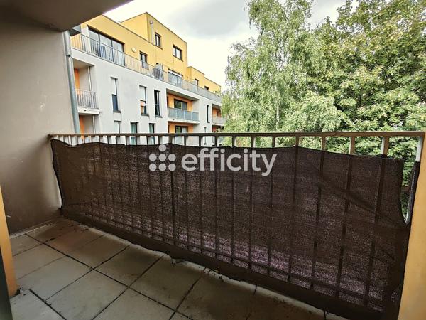 Appartement
         2 pièces
        - 45 m² Exclusivité 90 000 € *