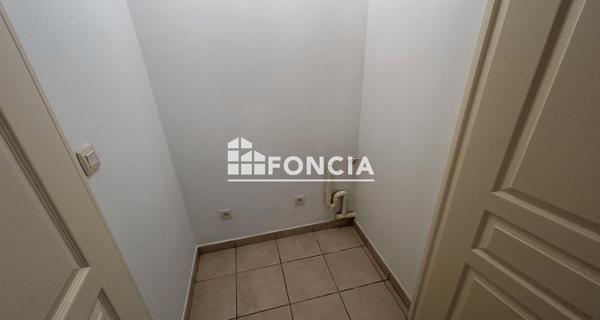 Location Appartement 3 pièces 80.42 m² - Genas 69740