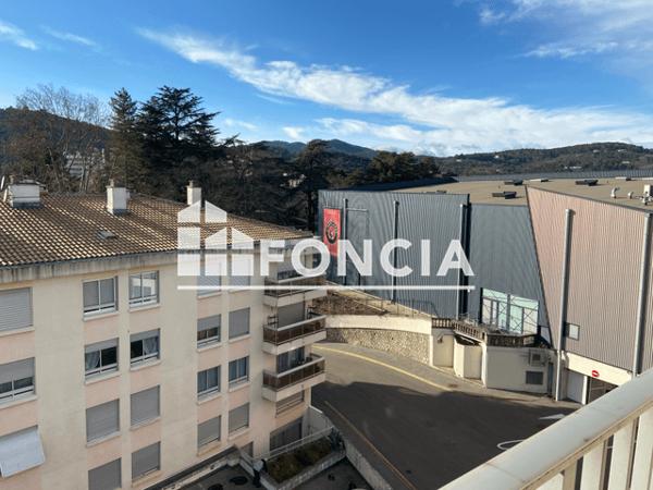 Location Appartement 2 pièces 35 m² - 2 BOULEVARD VAUBAN LE BOSQUET B Ales 30100