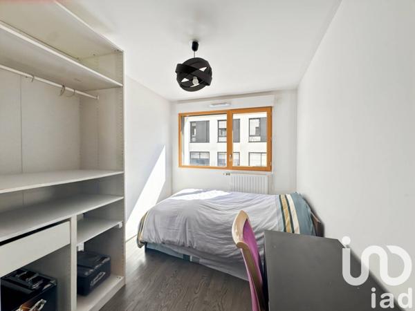 Appartement 4 pièces de 77 m² à Massy (91300)