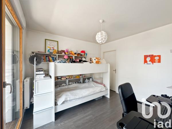 Appartement 4 pièces de 77 m² à Massy (91300)