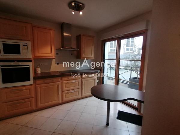 Appartement à CHERBOURG-EN-COTENTIN, 50100 - 6 pièces 174m²