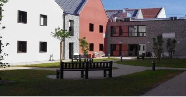 INVESTISSEMENT LOCATIF  ST DENIS DE L'HOTEL - Résidence Du Port - 6.32%  de rentabilité.