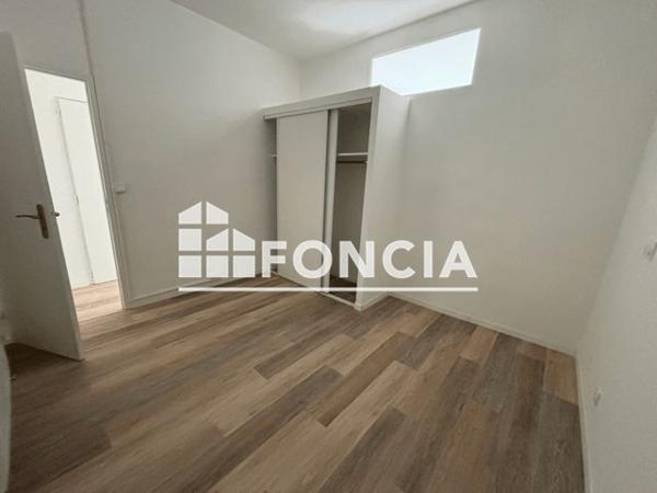Location Appartement 2 pièces 40 m² - 51 RUE SAUVEUR TOBELEM Marseille 07 13007