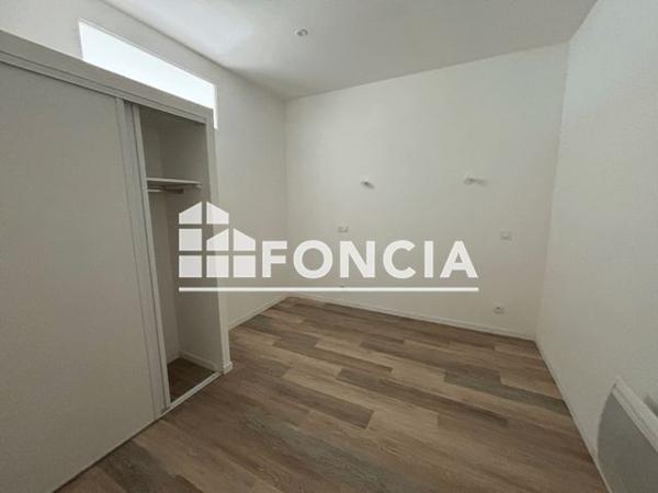 Location Appartement 2 pièces 40 m² - 51 RUE SAUVEUR TOBELEM Marseille 07 13007