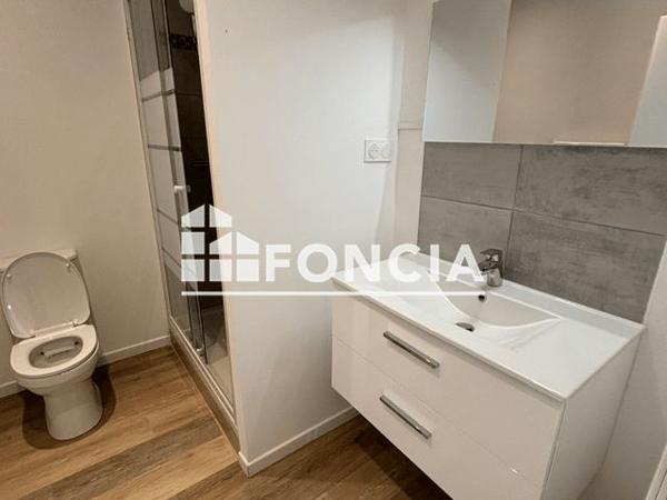 Location Appartement 2 pièces 40 m² - 51 RUE SAUVEUR TOBELEM Marseille 07 13007