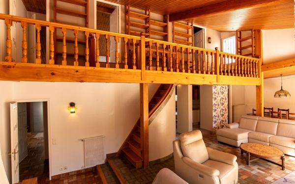 Maison à vendre    8 pièces • 225 m2 Châtelaillon-Plage