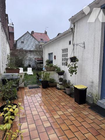 CALAIS - HOTEL DE VILLE - MAISON BOURGEOISE