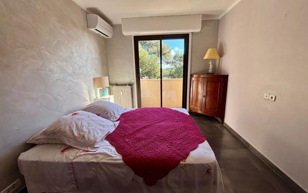 Appartement à vendre    4 pièces • 84 m2 Toulon