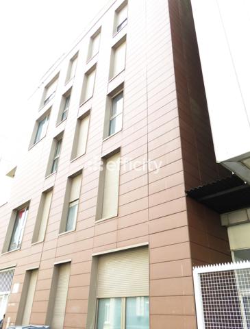 Appartement
         2 pièces
        - 41 m² 178 500 € *