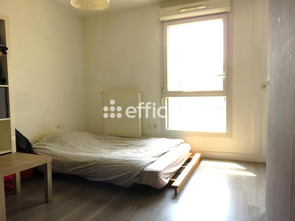 Appartement
         2 pièces
        - 41 m² 178 500 € *
