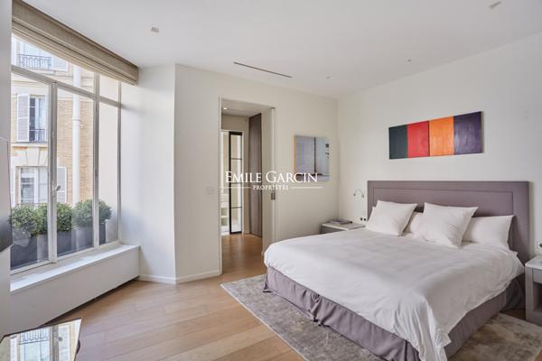 A vendre - Appartement  - 75016 - Paris - Trocadéro - 203.07m²