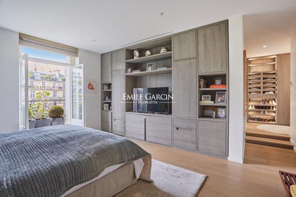 A vendre - Appartement  - 75016 - Paris - Trocadéro - 203.07m²