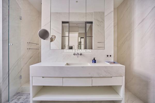 A vendre - Appartement  - 75016 - Paris - Trocadéro - 203.07m²