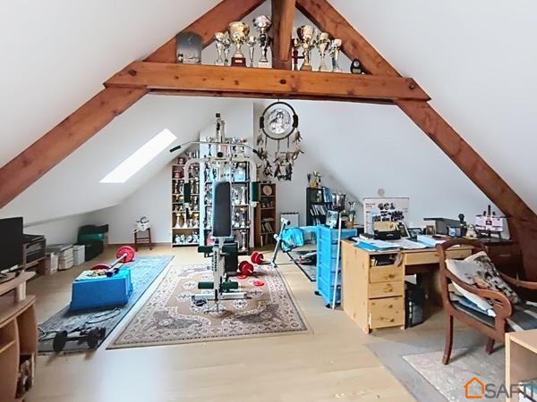 Viager occupé : maison au calme avec grand terrain