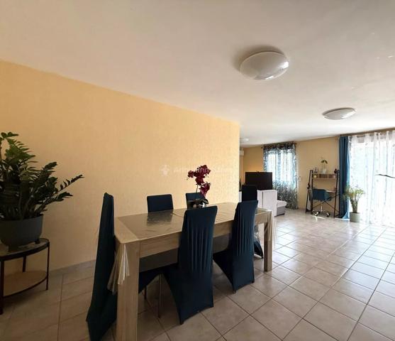 Location                                                      Maison
                        
                     4 pièces                      106 m2                     à Cunac