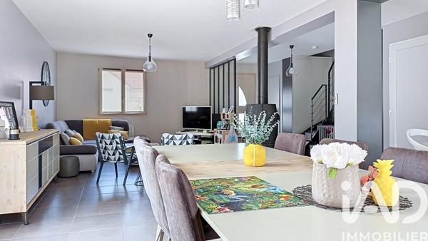 Maison à vendre 5 pièces 139 m² Corcelles-les-Monts