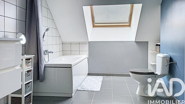 Maison à vendre 5 pièces 139 m² Corcelles-les-Monts