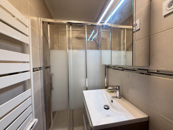 LARMOR PLAGE - APPARTEMENT 2 CHAMBRES