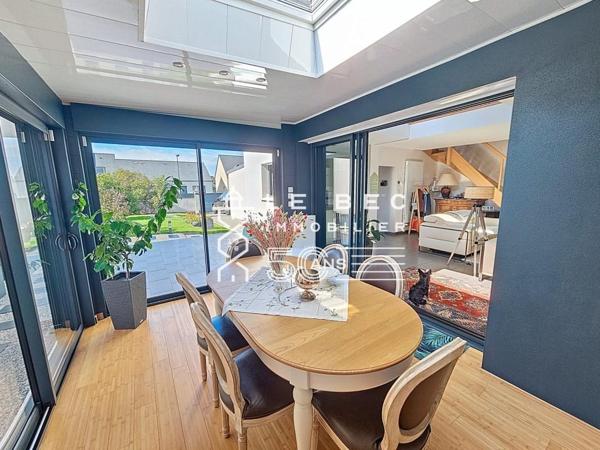 RIANTEC : Maison contemporaine avec 3 chambres et vie de plain-pied